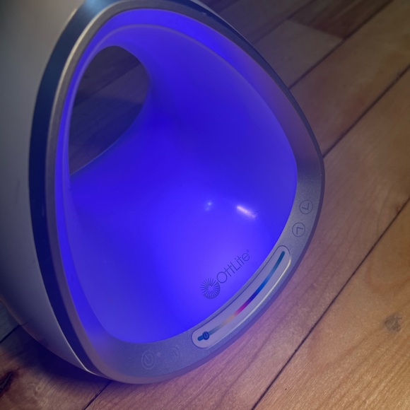 White LED Desk Lamp with Color Changing Base - Picture 7 of 11